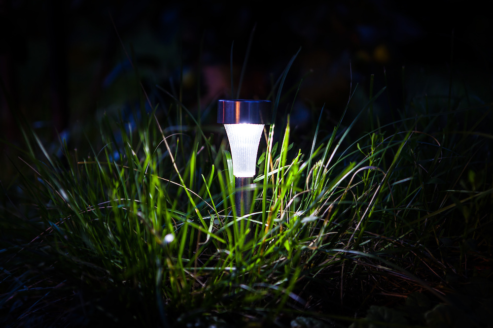 brand new solar lights not working 