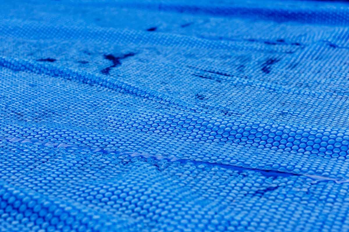 Best Solar Pool Cover - solarguidelight.com